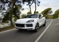 2024 Porsche Cayenne S E-Hybrid za cenu 100 750 dolarů, jako plug-in model pro střední segment