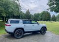 Znalezienie nowych pielgrzymów na przylądku Cape Cod w Rivian R1S